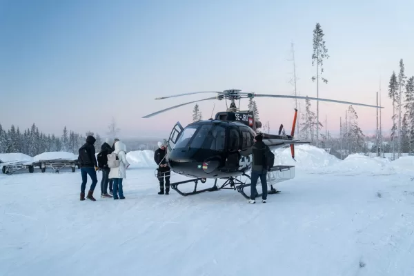 Helikopter bij het ijscircuit